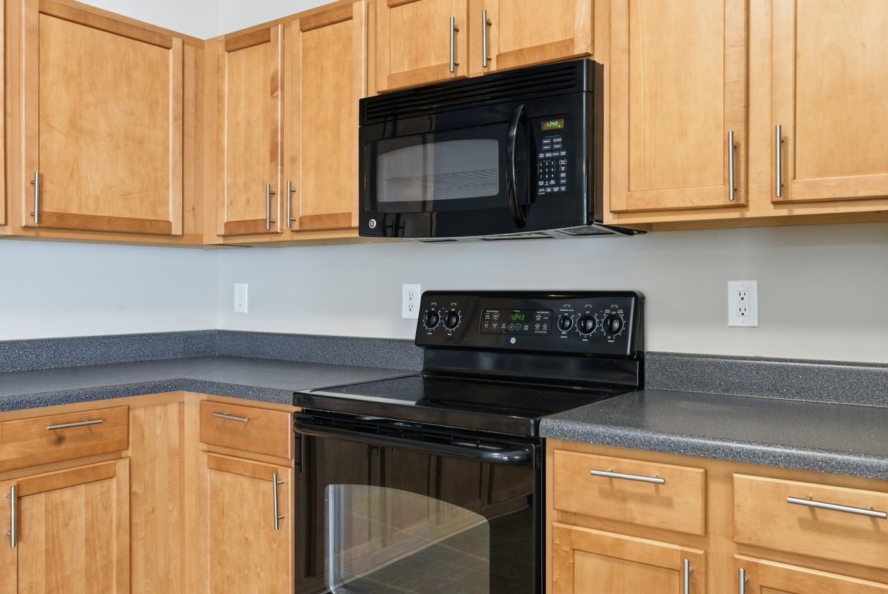 1429 Montonia St - Photo 7 of 10