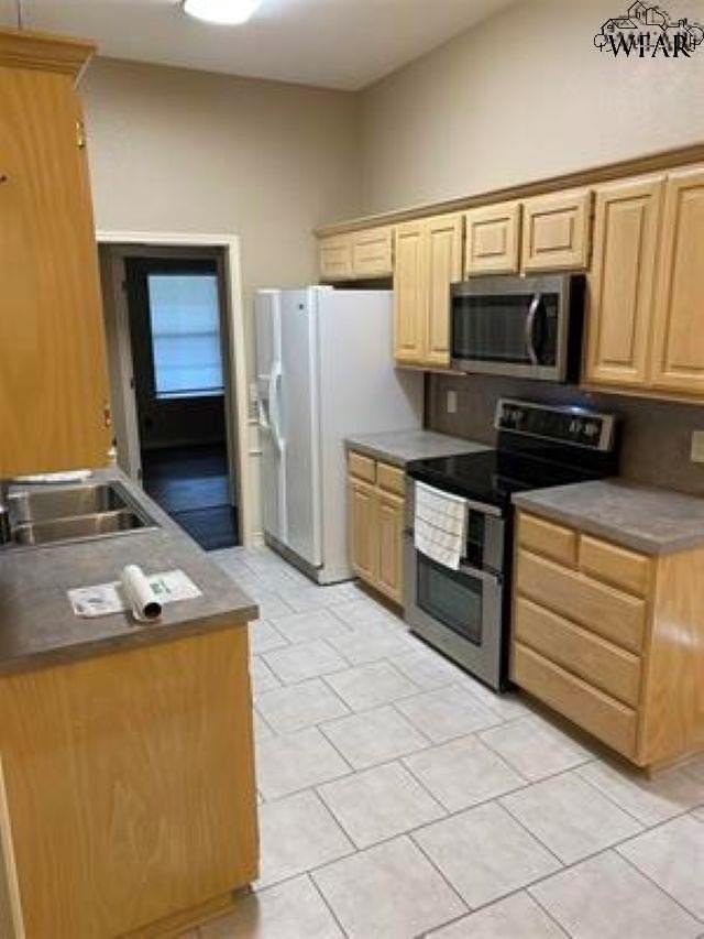 112 Stonebridge St - Photo 7 of 22