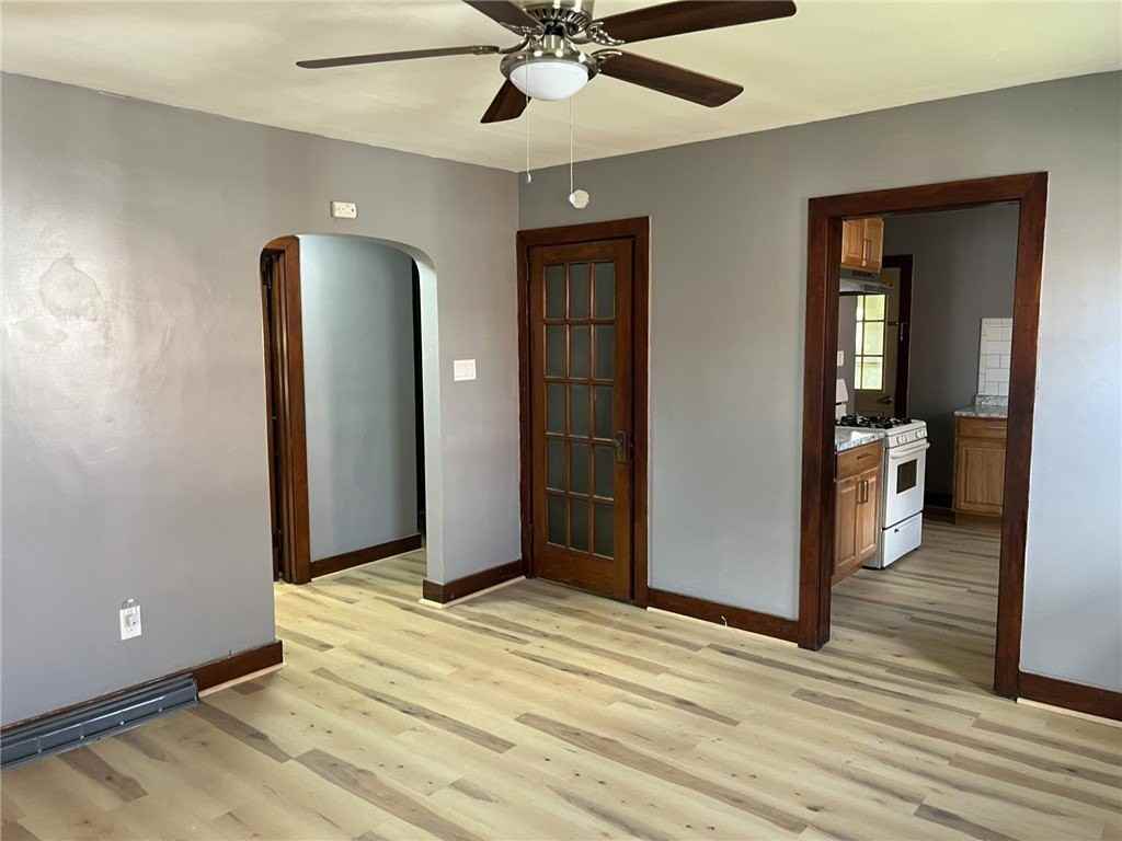 637 W Otterman St - Photo 6 of 23