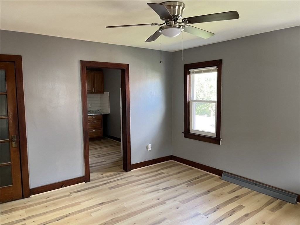 637 W Otterman St - Photo 7 of 23