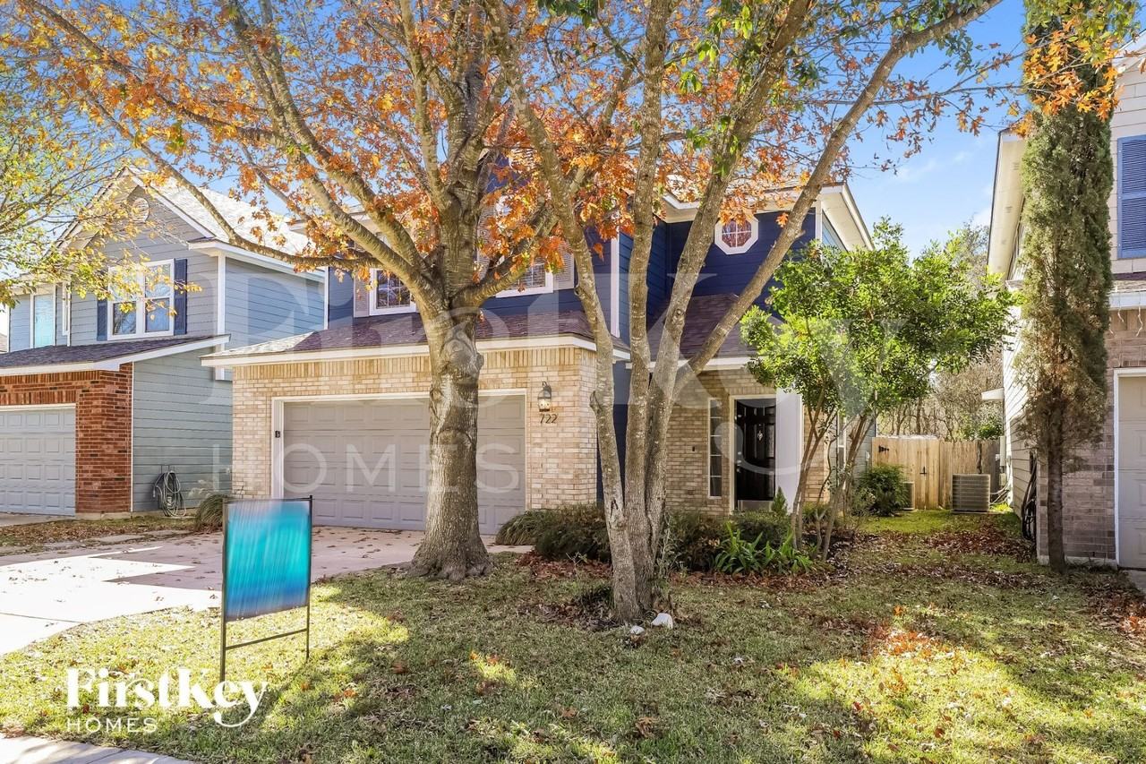 722 Sycamore Moon - Photo 2 of 15