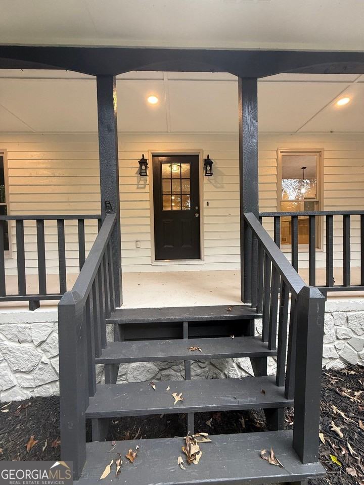 5350 Hearn Rd - Photo 4 of 18