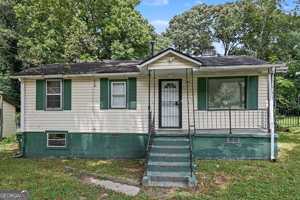 featured image of 2203 Tiger Flowers Dr Nw