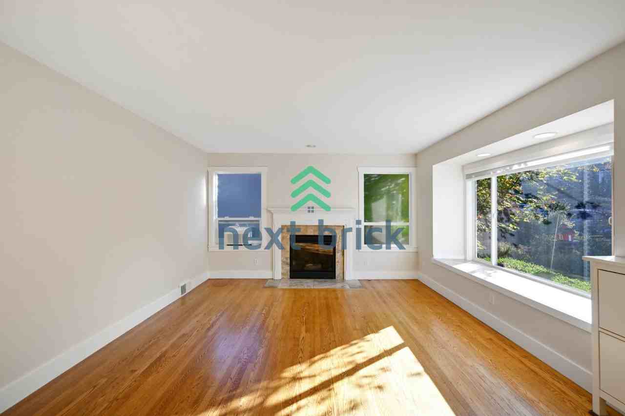 3850 24th Ave W - Photo 4 of 26