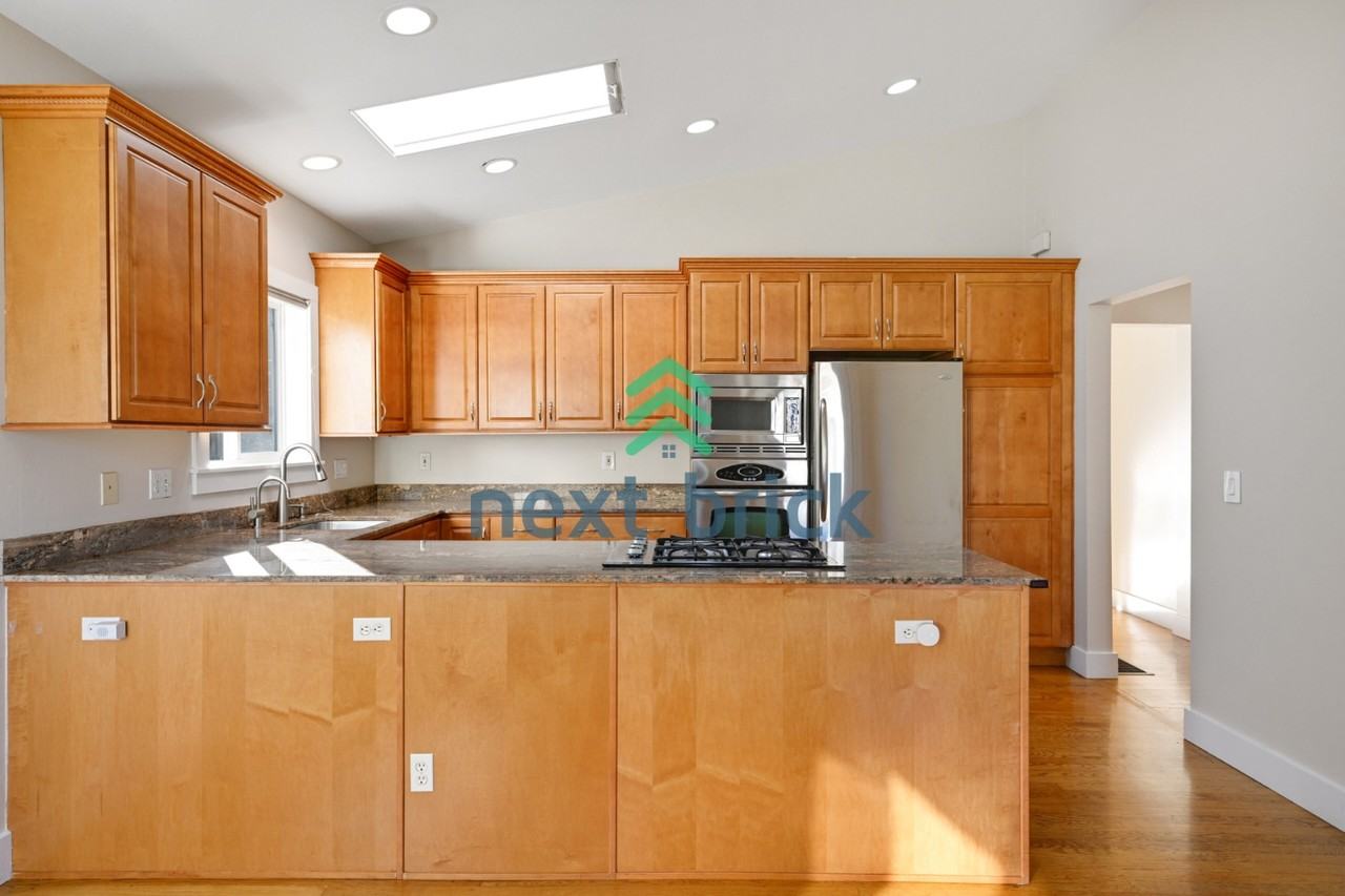 3850 24th Ave W - Photo 5 of 26