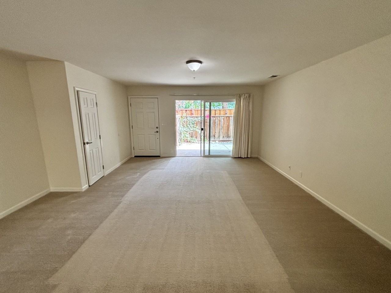 831 University Ave - Photo 3 of 17