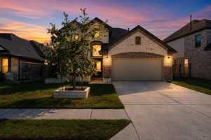 featured image of 543 Spurlock Way