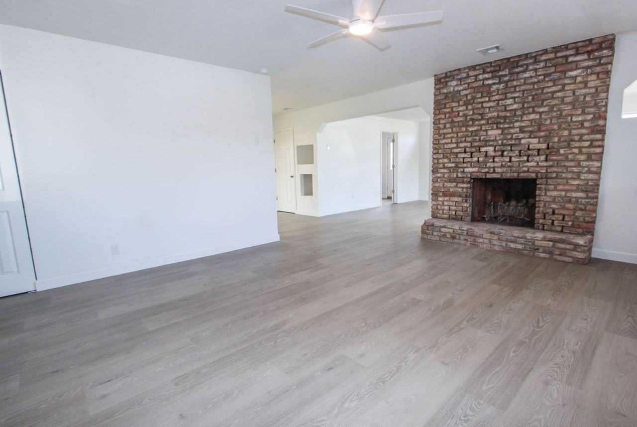 8642 E Apache Dr - Photo 3 of 18