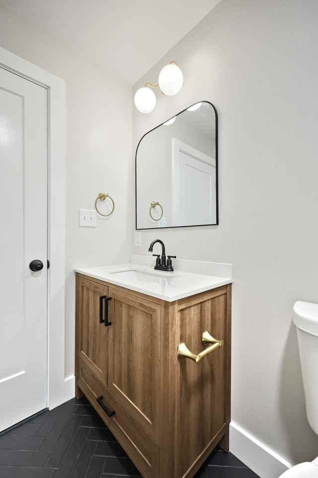 1111 N George St #3B - Photo 2 of 15