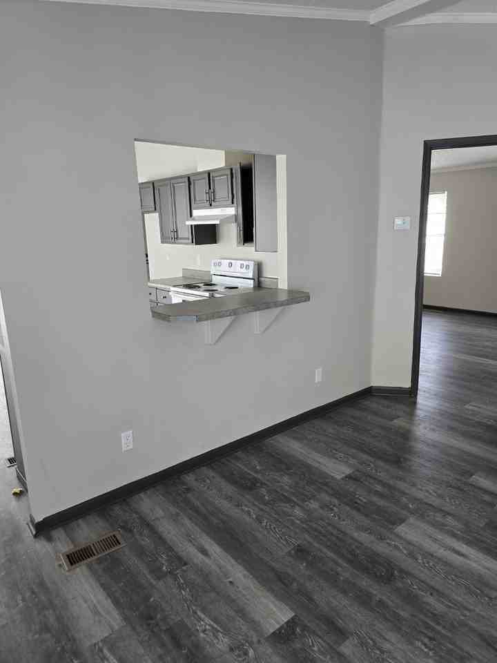 310 W Lionfish Ct - Photo 2 of 4