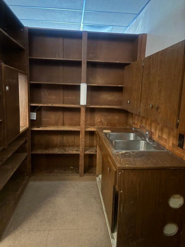 548 W Las Tunas Dr - Photo 6 of 9