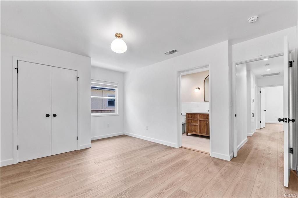 905 Arwin St - Photo 4 of 16