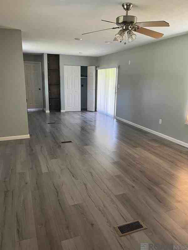 12206 Springfield Rd - Photo 3 of 6