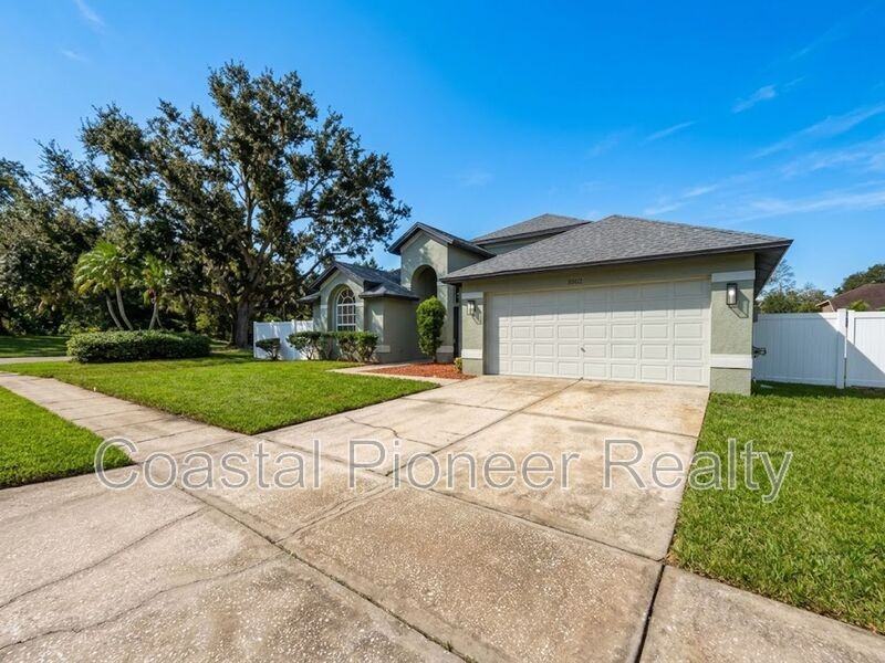 8902 Breland Dr - Photo 4 of 48