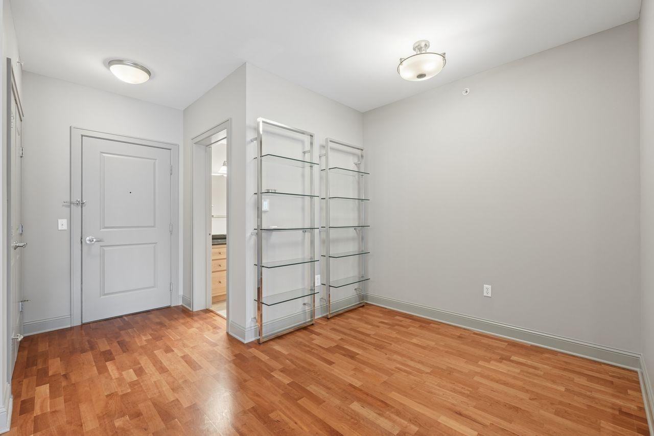 1060 Grand Ave - Photo 7 of 16