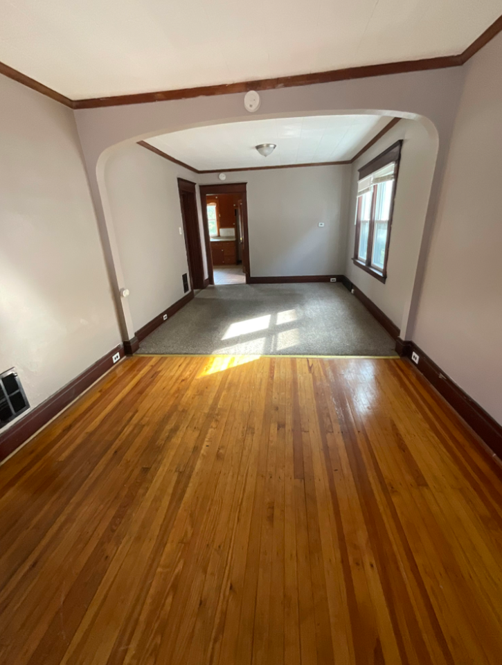 83 Fisher St - Photo 2 of 7