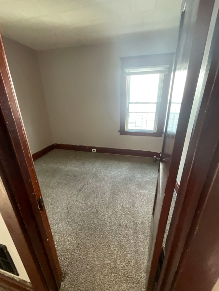 83 Fisher St - Photo 7 of 7