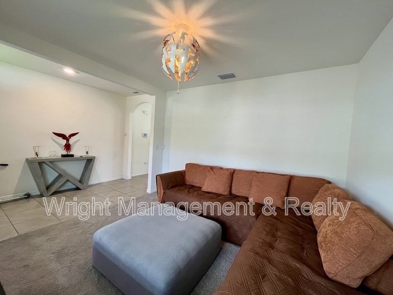 15450 Black Pepper Ln - Photo 5 of 39