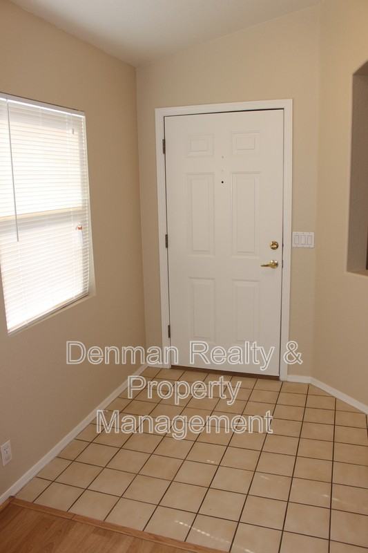 807 W Kesler Ln - Photo 4 of 30