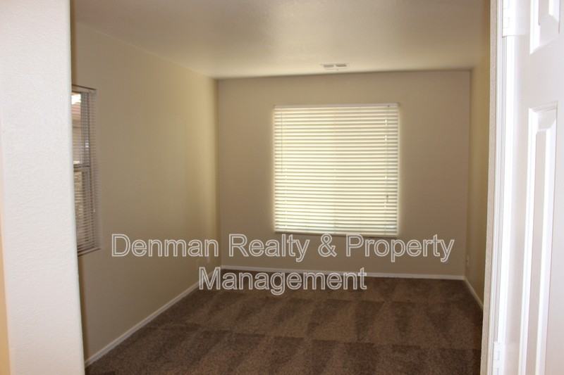807 W Kesler Ln - Photo 6 of 30