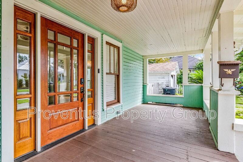 904 N 16th Ave - Photo 5 of 50