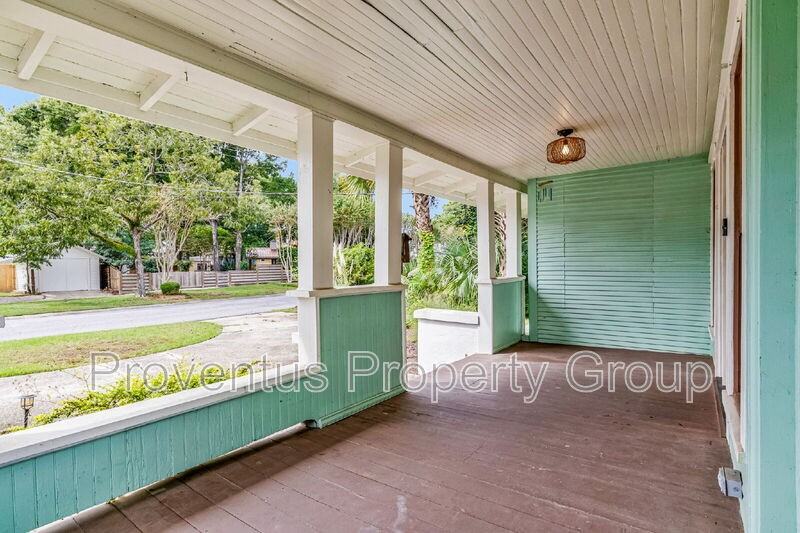 904 N 16th Ave - Photo 7 of 50