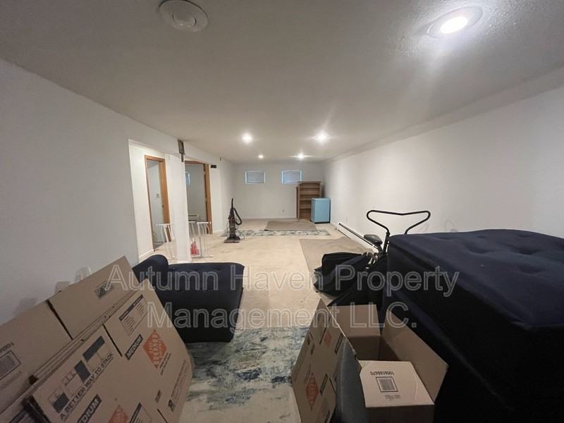 9247 Holland St - Photo 3 of 16
