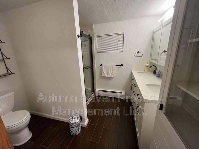 9247 Holland St - Photo 5 of 16