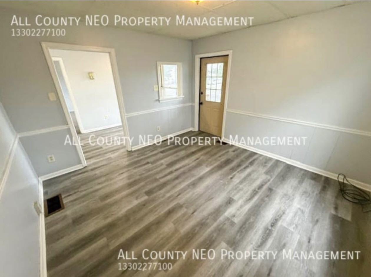 1612 Cleveland Ave Nw #4 - Photo 5 of 15