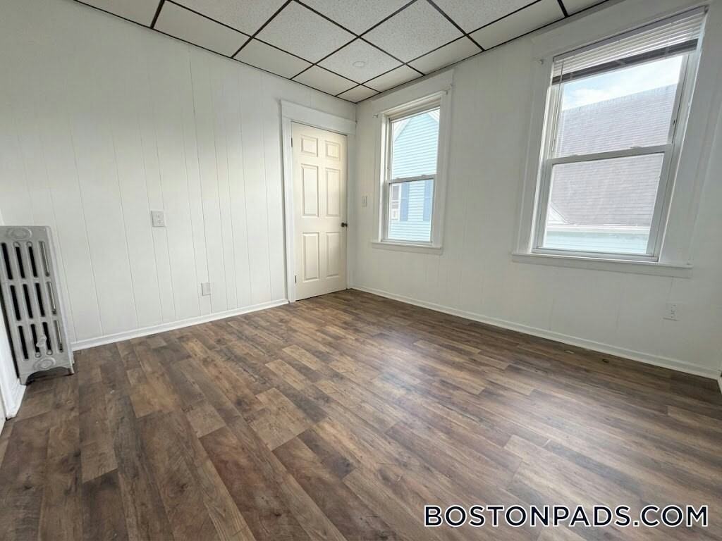 2 Chapin St #3 - Photo 3 of 6
