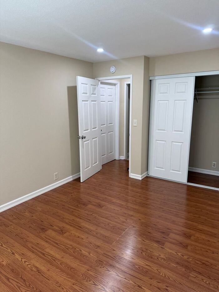 24665 Sylvan Glen Ct #5 - Photo 3 of 9