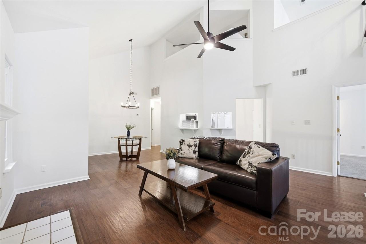 6151 Gray Gate Ln #I - Photo 4 of 41