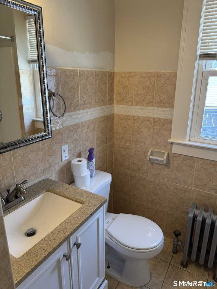 46 Denison Ave - Photo 5 of 15