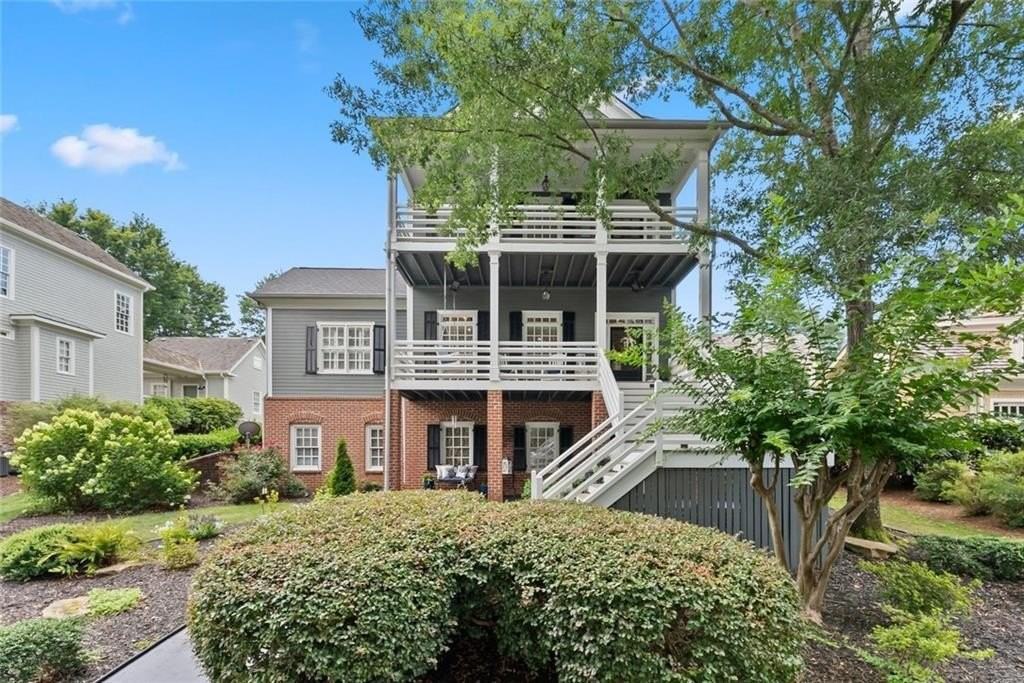 311 Waterfront Park Ln - Photo 3 of 50