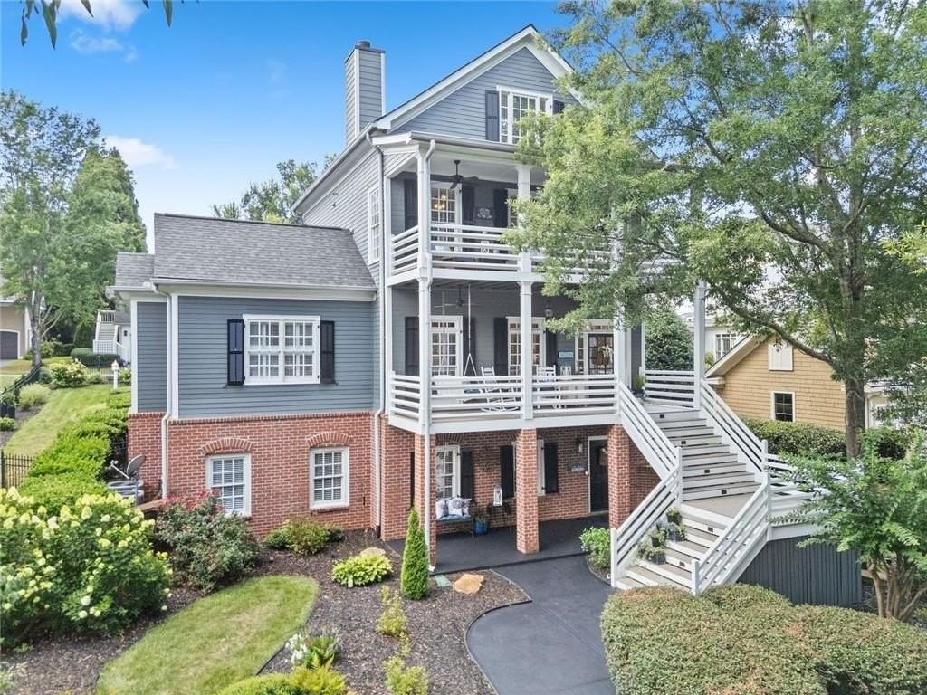 311 Waterfront Park Ln - Photo 4 of 50