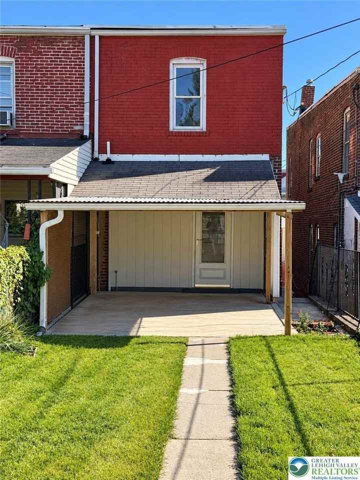 1120 S 10th St - Photo 4 of 33