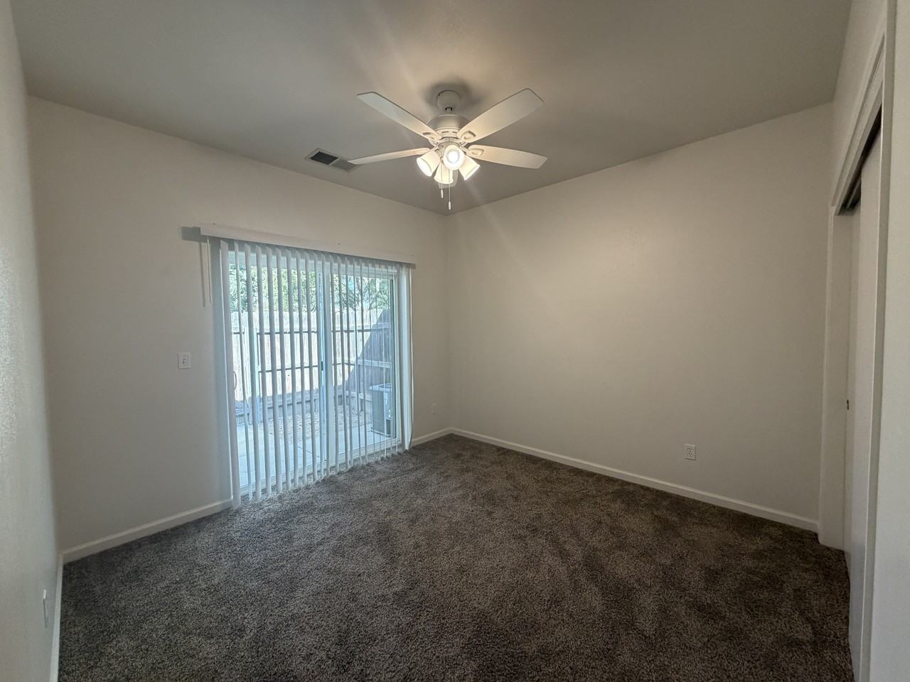 3106 N Fulgham Ct #2 - Photo 4 of 7