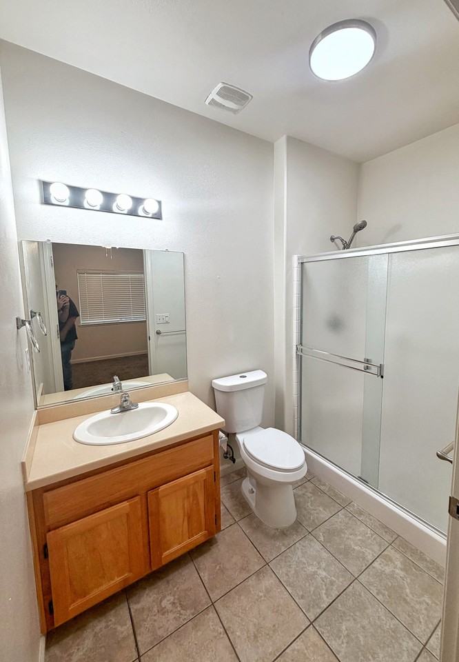 3106 N Fulgham Ct #2 - Photo 6 of 7