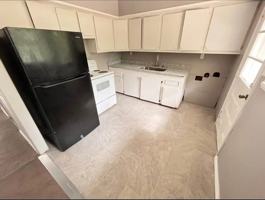 featured image of 753 Vincent Ave Ne #1