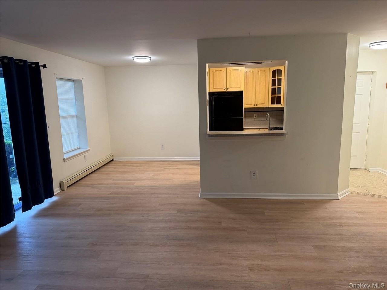 23 Lexington Hl #2 - Photo 4 of 17