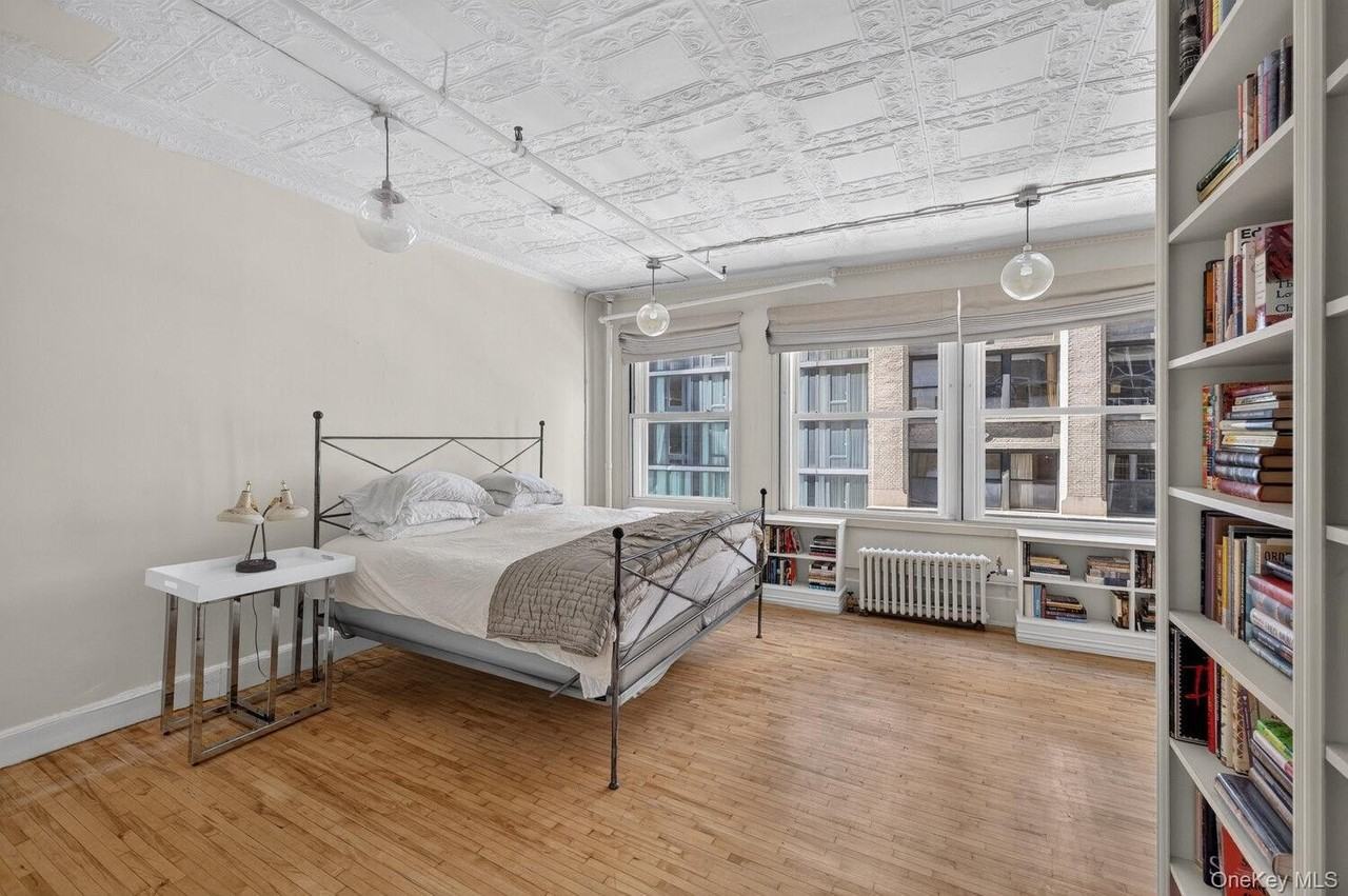 143 W 27th St #PH - Photo 6 of 14