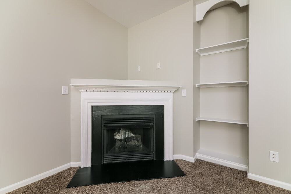 180 Hutson Ln - Photo 5 of 17