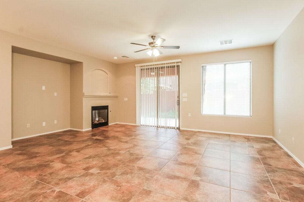 3873 E Fairview St - Photo 6 of 17