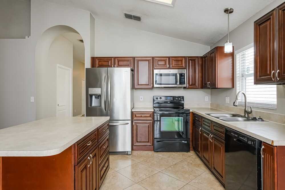 11950 Redbridge Dr - Photo 7 of 16
