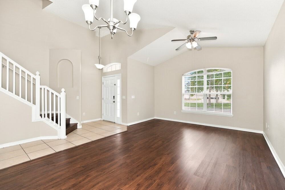 4313 Creeks Run Blvd - Photo 5 of 17