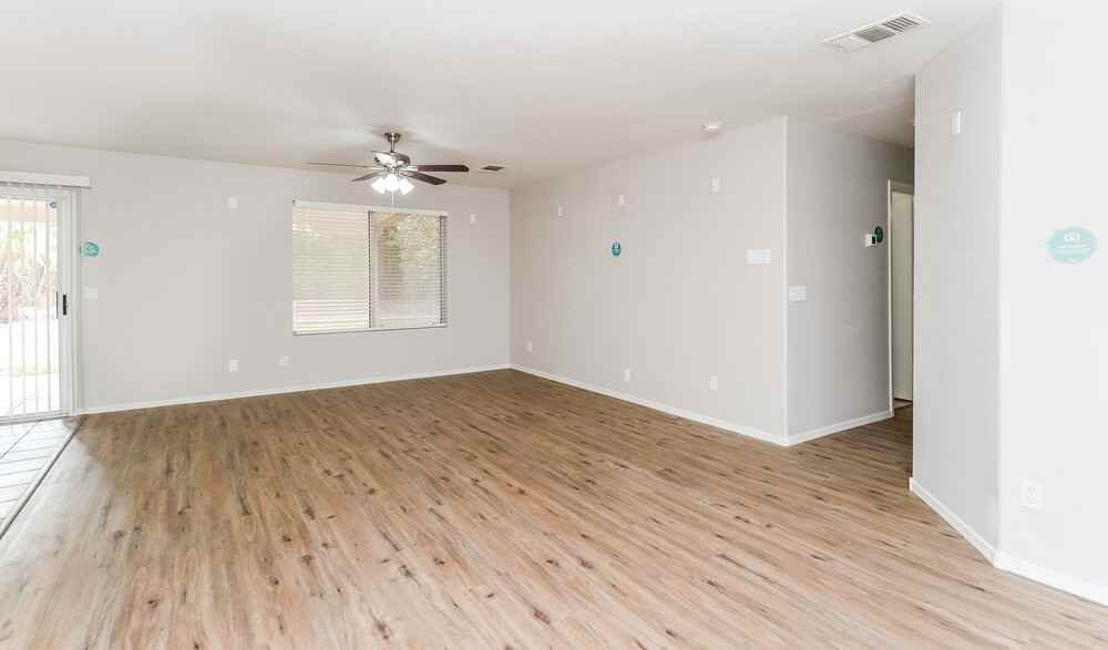 1337 S Gold Dr - Photo 7 of 16