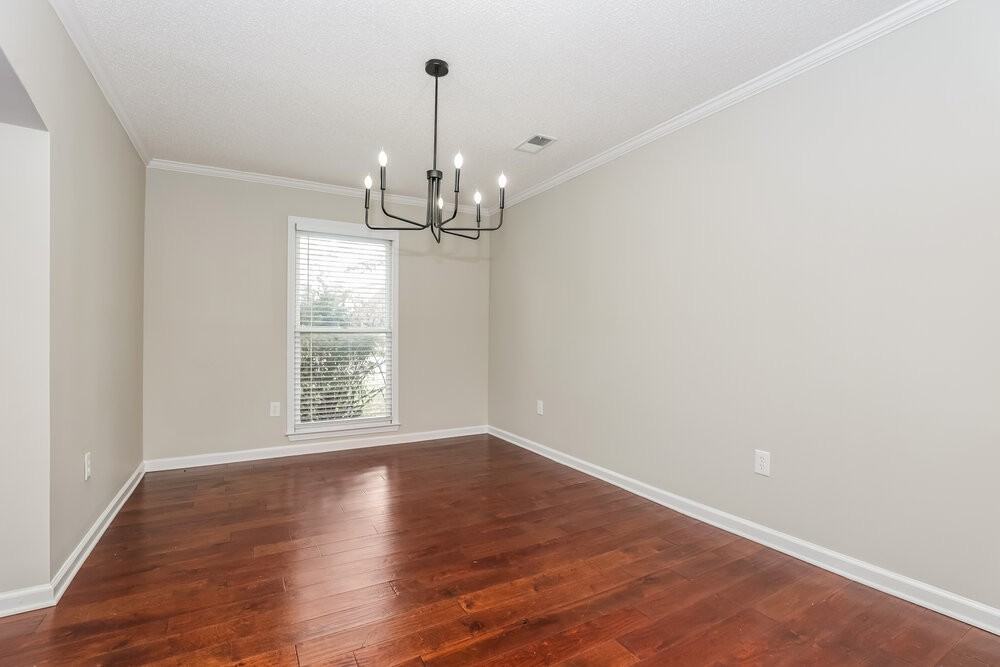 9262 Chimneyrock Blvd - Photo 6 of 17