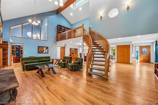 5832 Naneva Ct - Photo 3 of 38