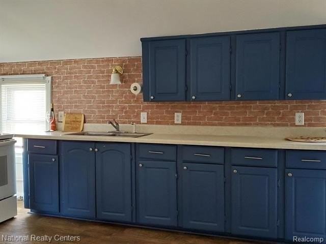 1349 #3 Beach Drive - Photo 4 of 17