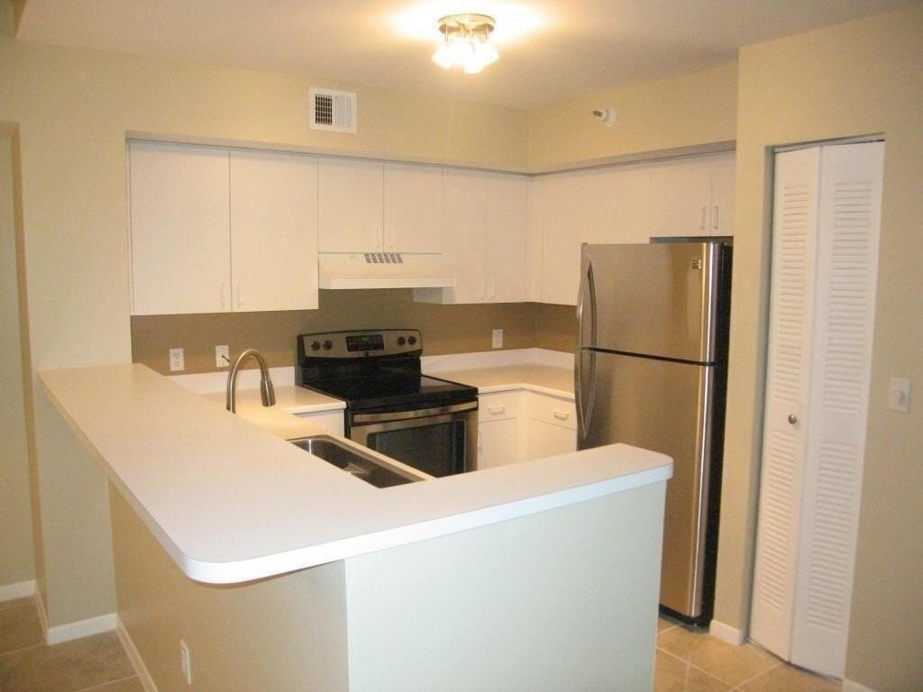 160 Yacht Club Way #308 - Photo 7 of 26